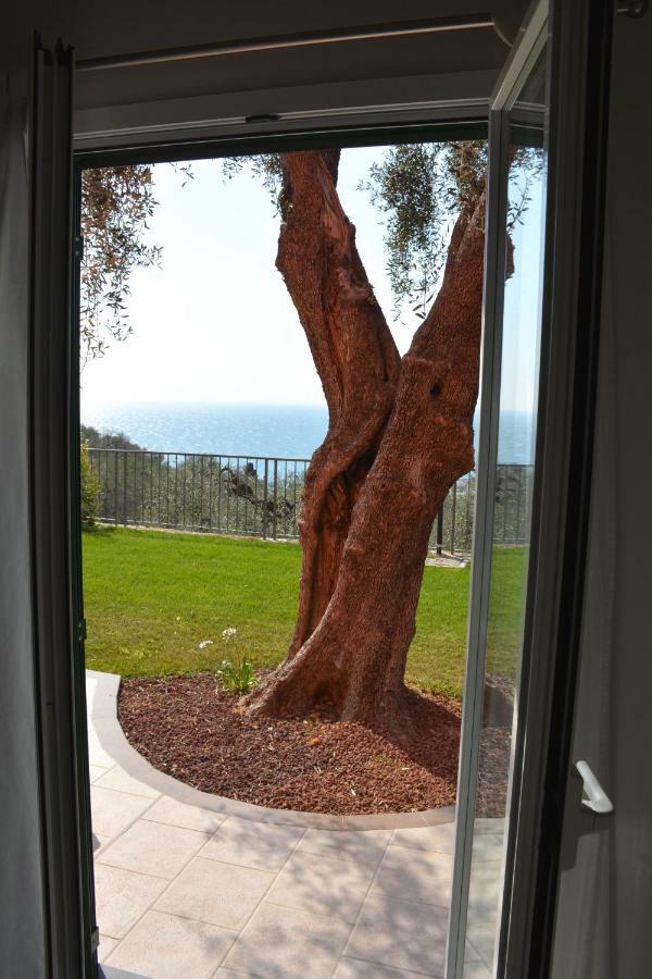 הוילה אימפריה La Torretta מראה חיצוני תמונה