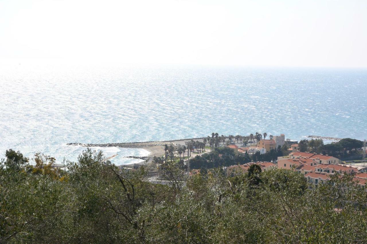 הוילה אימפריה La Torretta מראה חיצוני תמונה